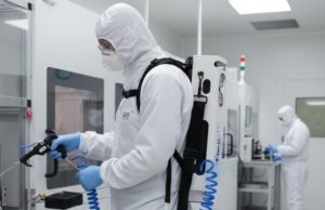 Détection de fuite par aspersion d&rsquo;Hélium